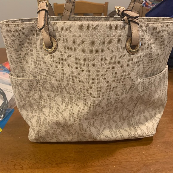 Michael Kors tote purse - Picture 2 of 2